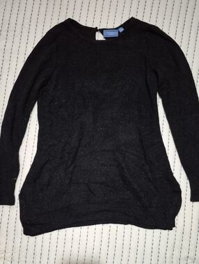 🌼4/$10 - Simply Vera Vera Wang Tunic Sweater with Metallic Sparkles